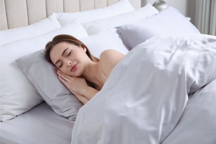 Taie d'oreiller en soie pour un bon sommeil