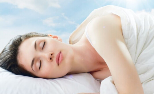 Comment bien dormir en été, voici nos conseils