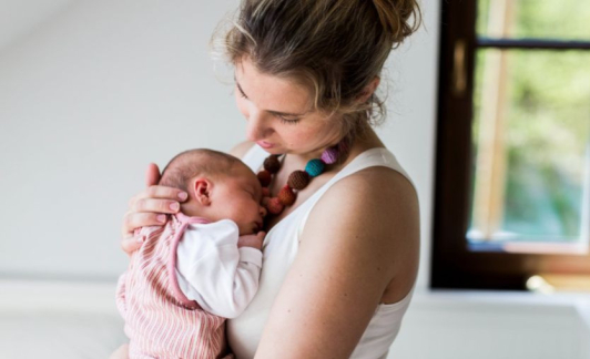 Faire appel à un coach sommeil pour bébé : bonne idée ?
