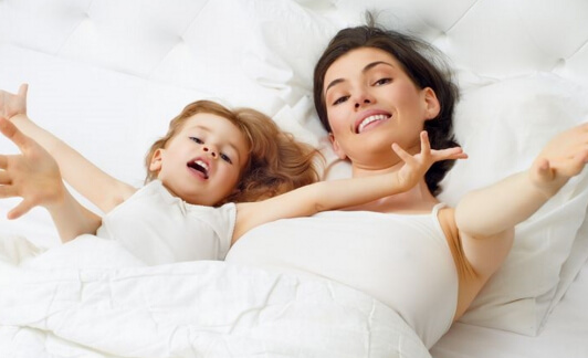 Idées cadeaux fête des mères cocooning et bien-être : notre sélection